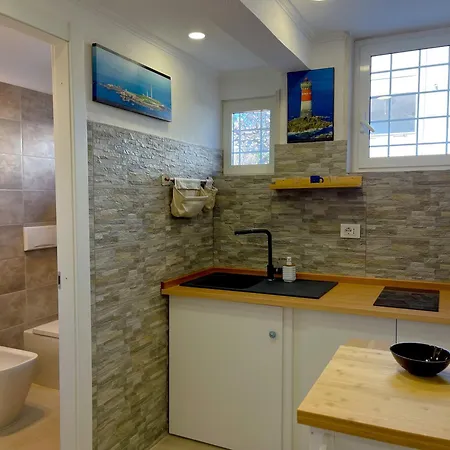 Casa Berardi - Steps From The And Train Station, Perfect For Sunsets *