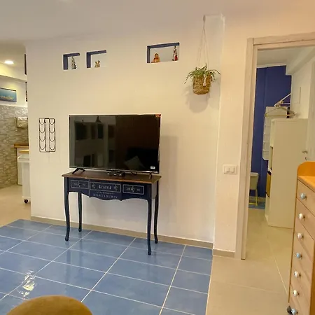 Apartment Casa Berardi - Steps From The And Train Station, Perfect For Sunsets