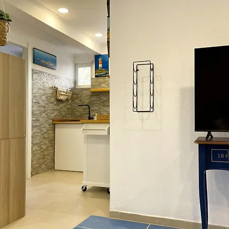 Casa Berardi - Steps From The And Train Station, Perfect For Sunsets